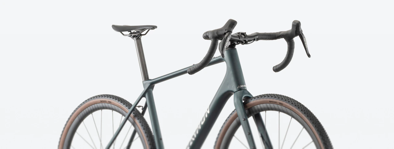 RAYMON Ultra in Carbon Green